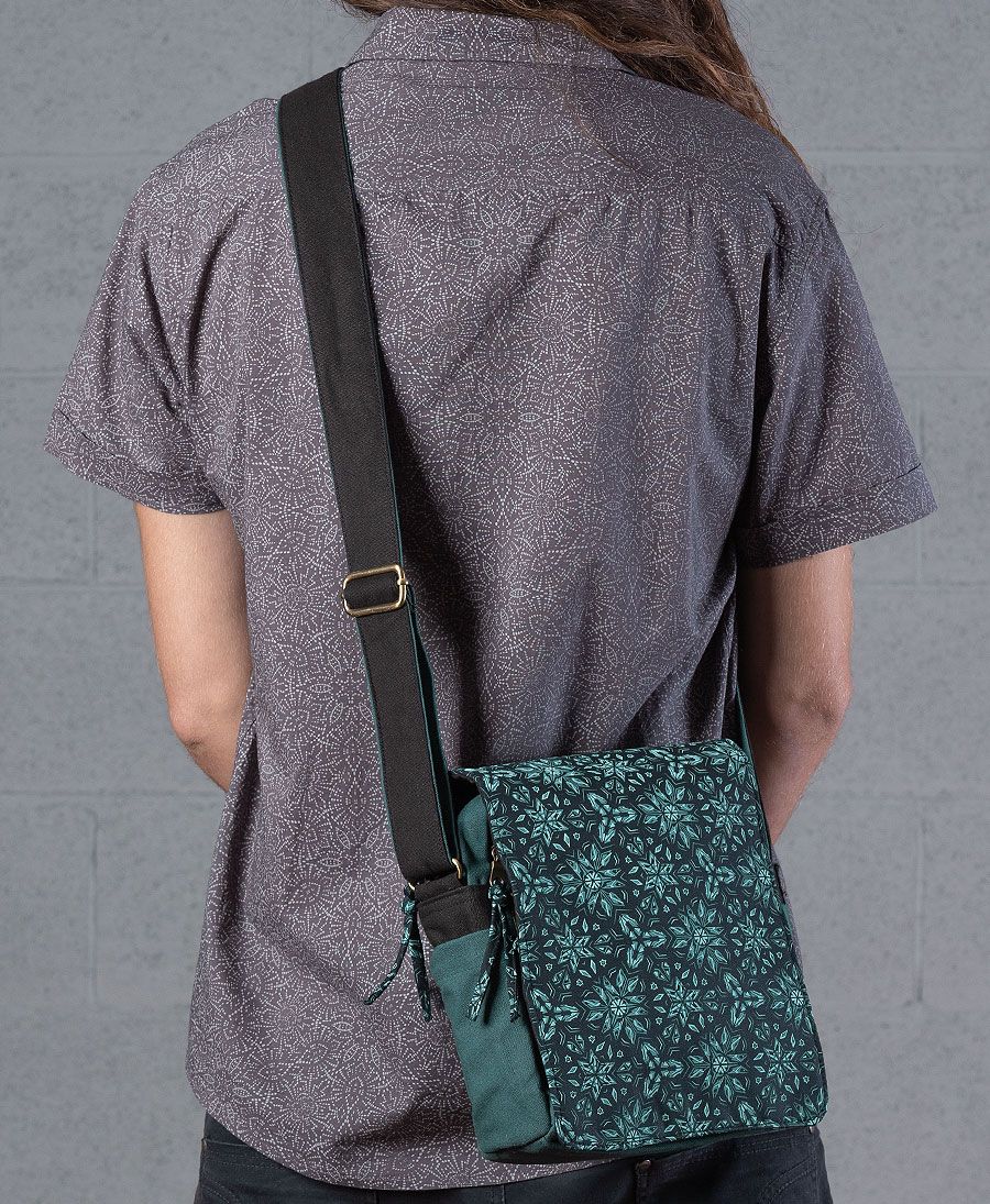 Men crossbody canvas bag 