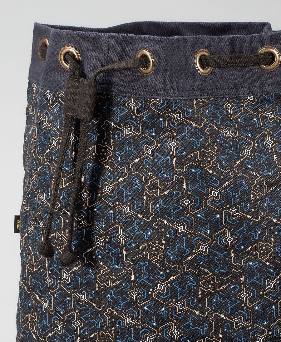 Plonter  ➟ Padded Straps Drawstring Backpack 