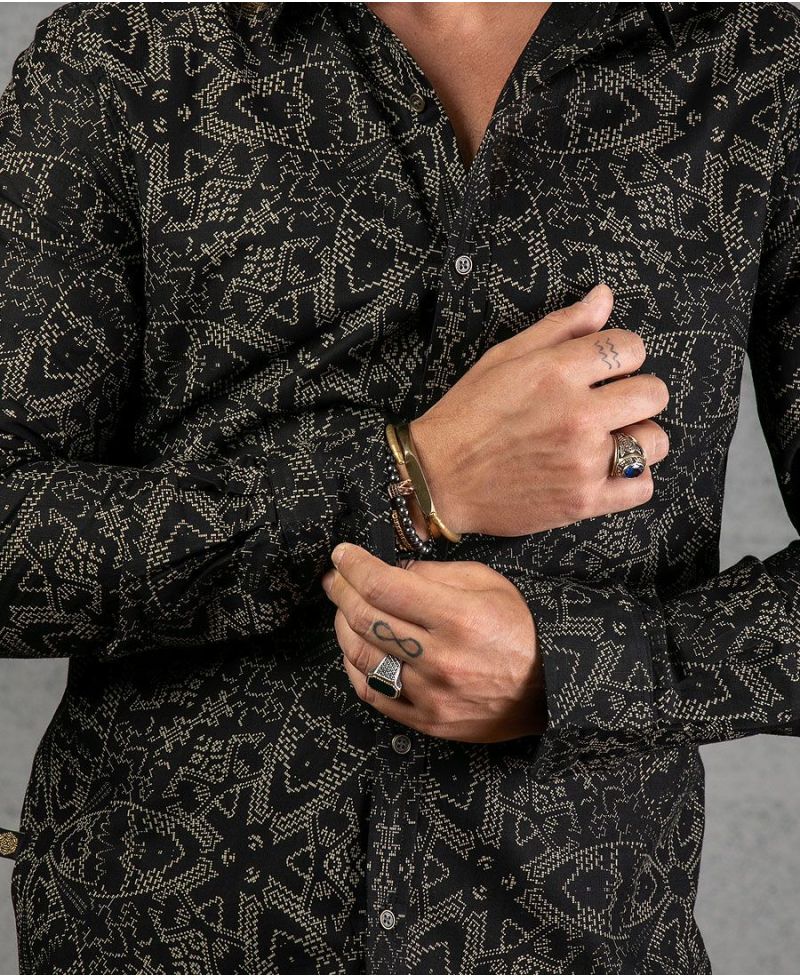black long sleeve men button down shirt 