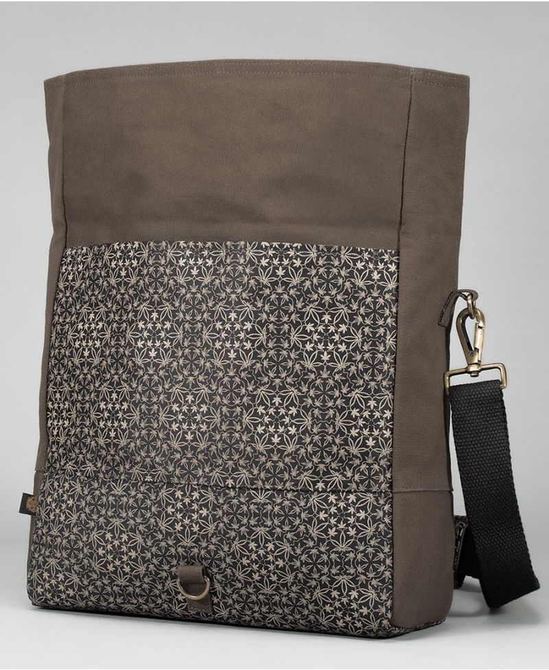 Hempi Messenger Bag / NEW 