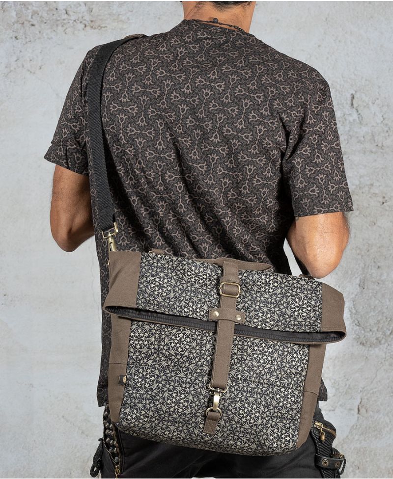 Hempi Messenger Bag / NEW 