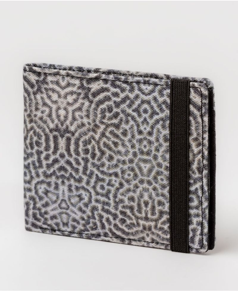 Diploria Mens Slim Wallet