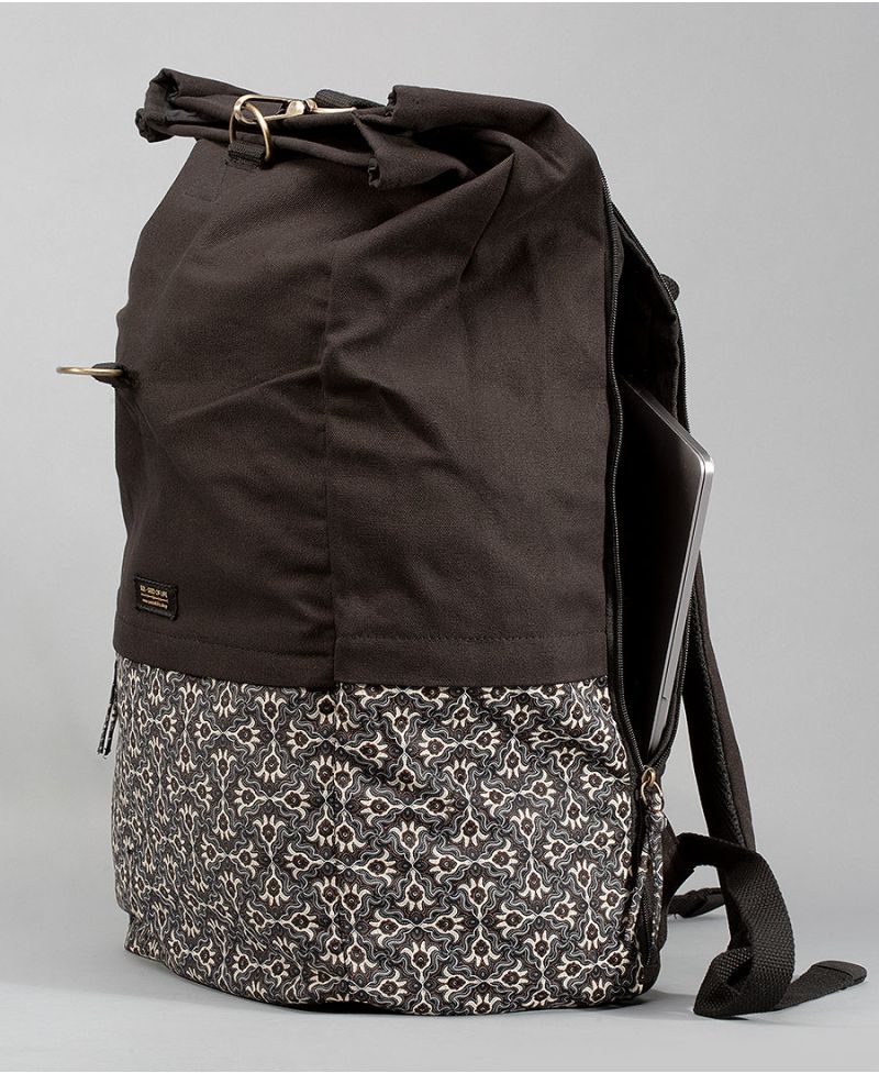 Hamsa Roll-Top Backpack 45L