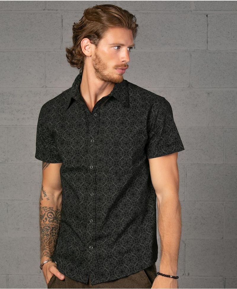 Squarcle Button Shirt ➟ Black