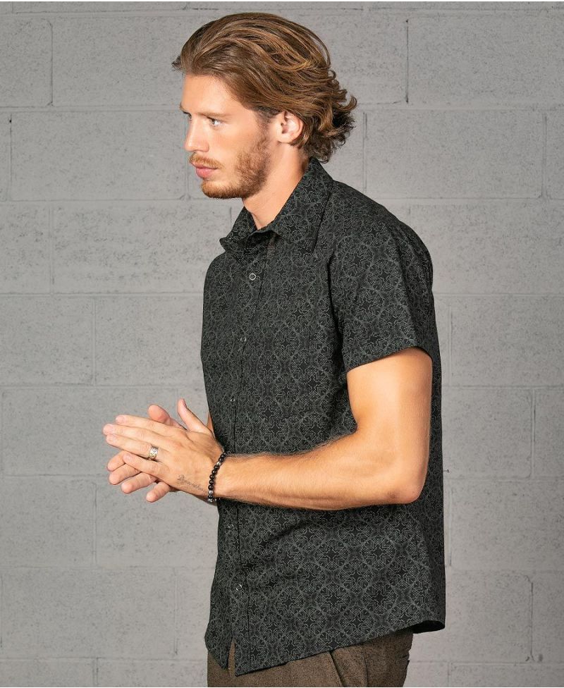 Squarcle Button Shirt ➟ Black