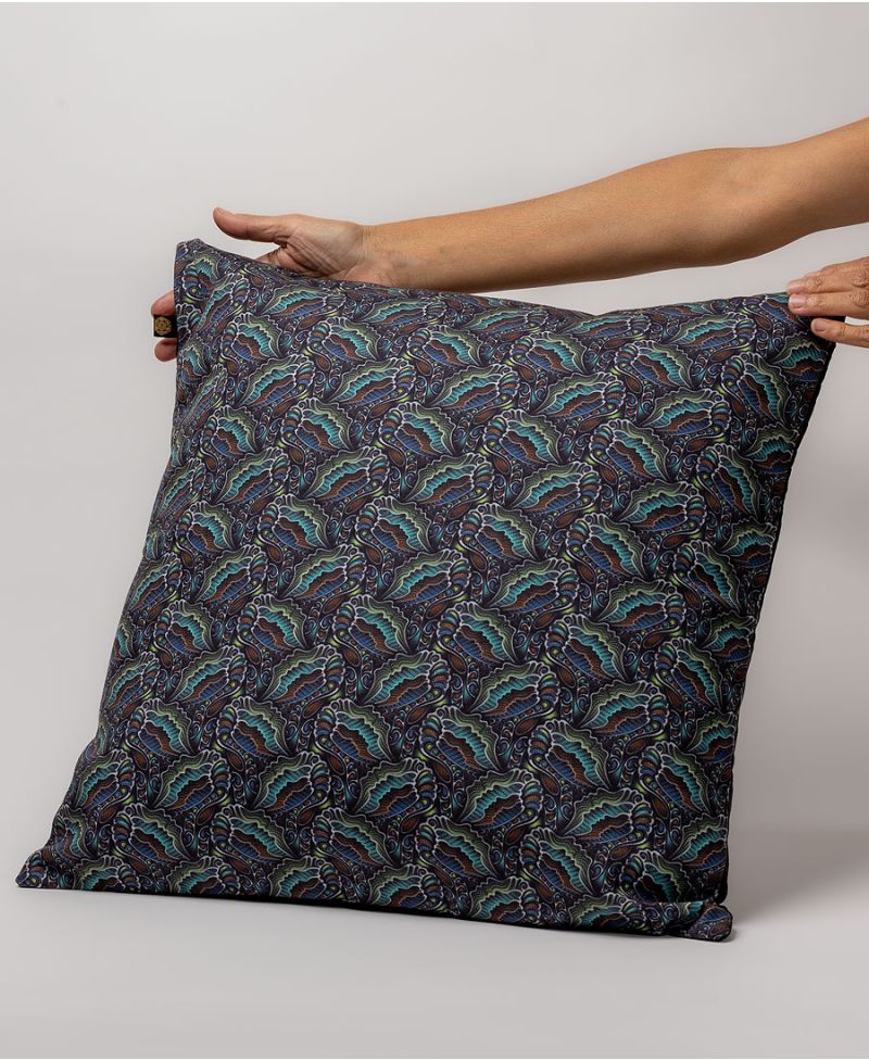 Faceat Cushion Cover 18x18 
