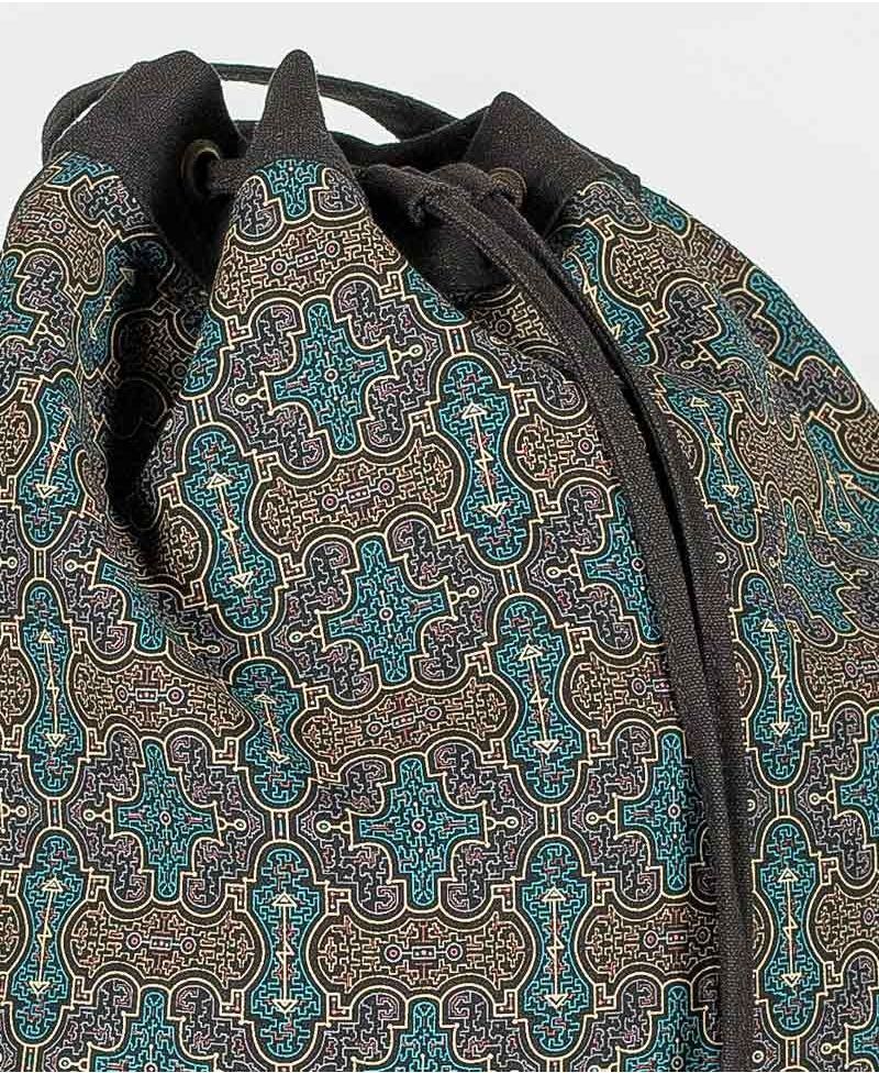 Shipibo Kené ➟ Padded Straps Drawstring Backpack 