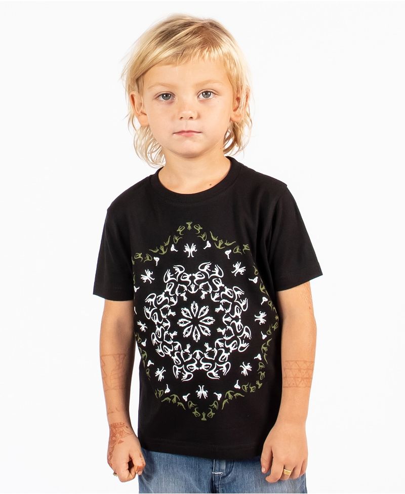 psychedelic-cool-kids-t-shirt-birthday-gift-glow-in-the-dark-mandala
