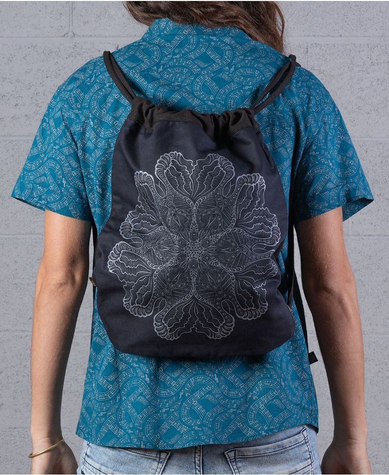 Faceat Drawstring Backpack ➟ Black 