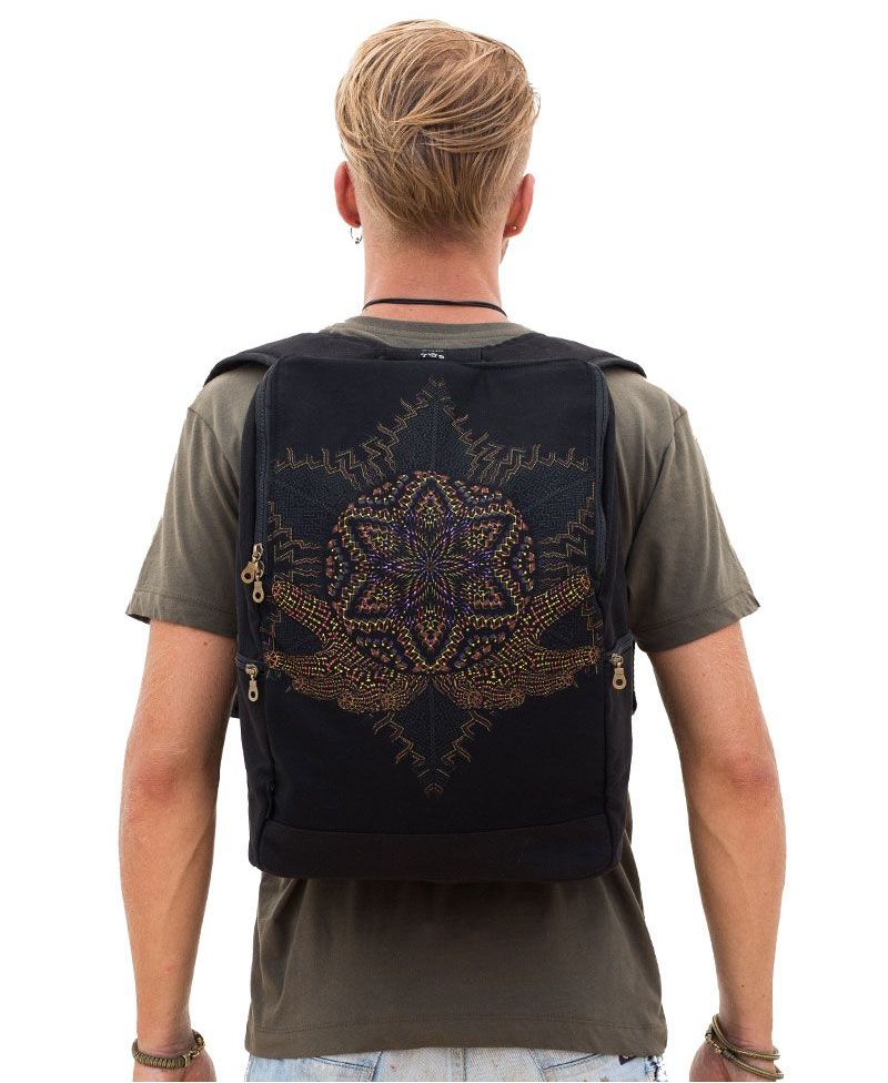 Anahata Backpack - Square