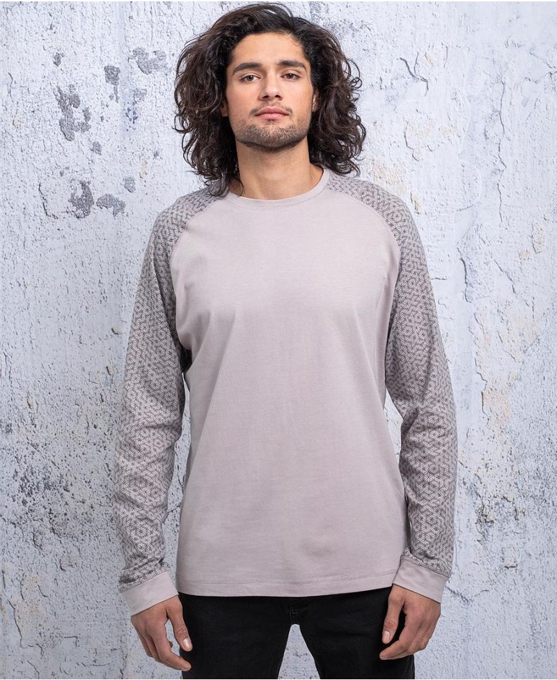 Seeds Long Sleeve T-shirt ➟ Grey