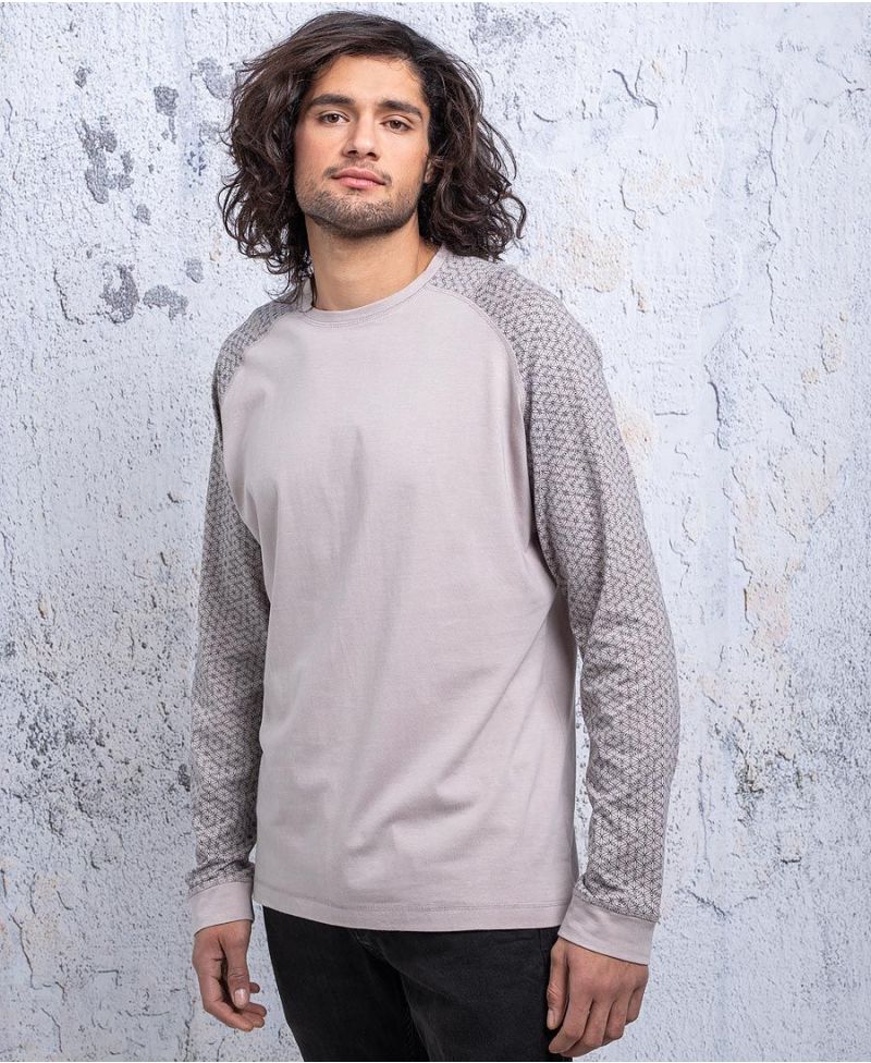 Seeds Long Sleeve T-shirt ➟ Grey