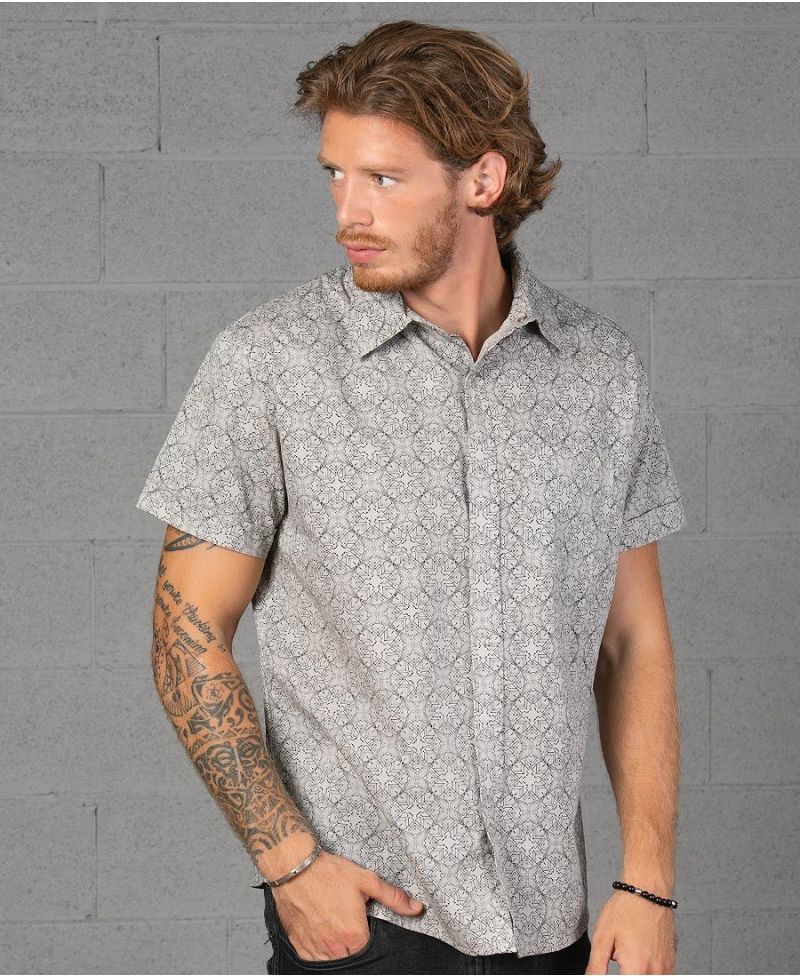 Squarcle Button Shirt ➟ Grey