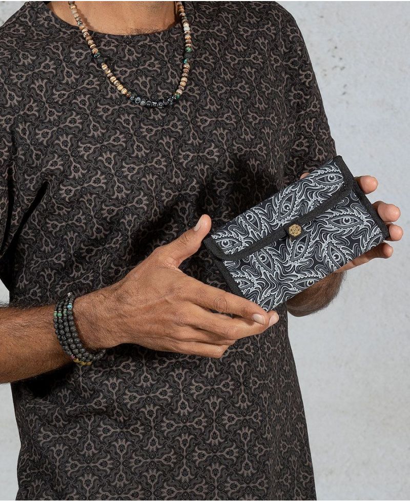 Eyesee Tobacco Pouch 