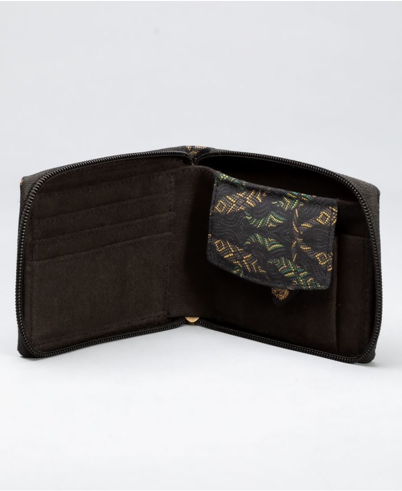 Nyoka Mens Zip Wallet 