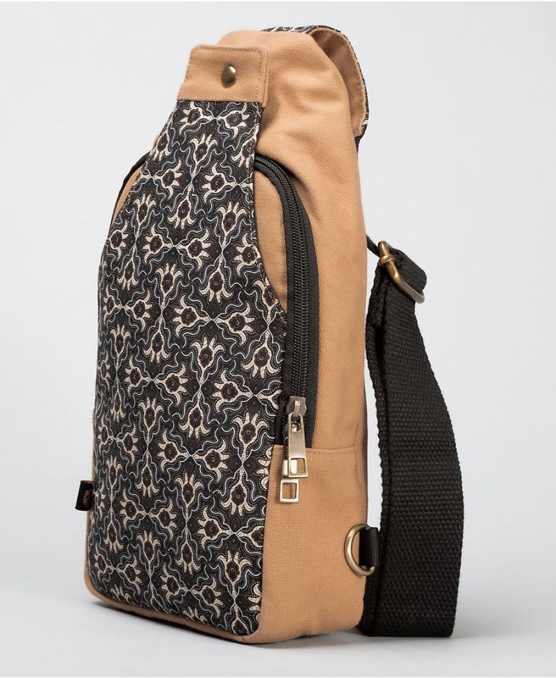 small sling bag