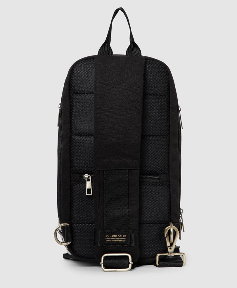 Arrowra Mid Sling Bag