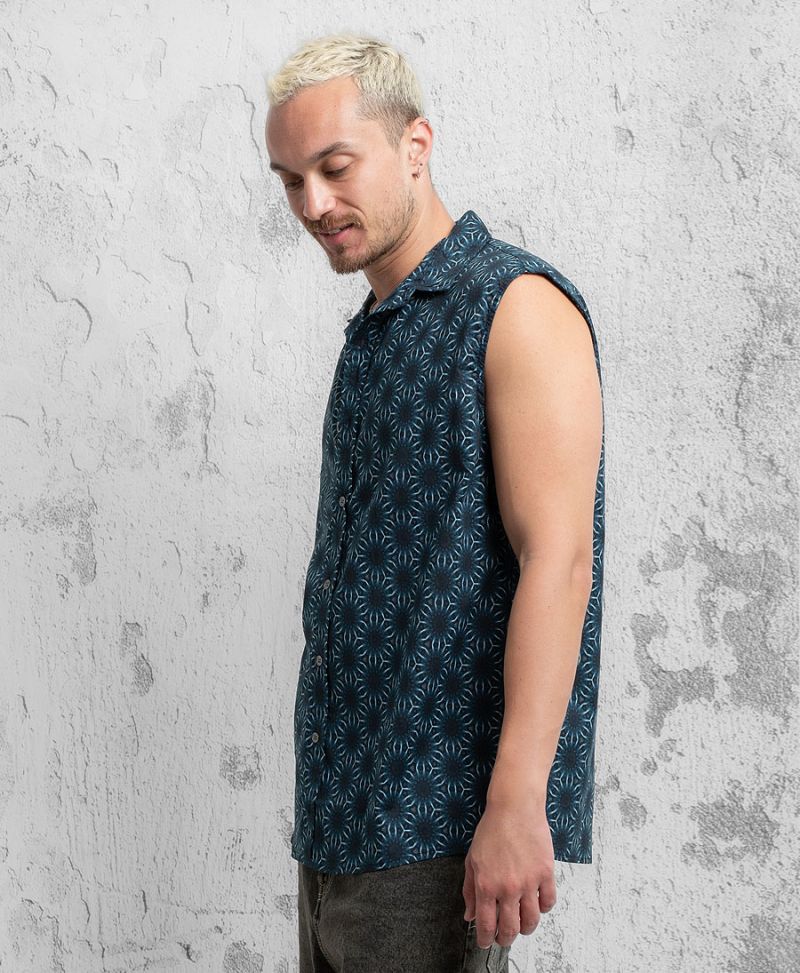 Sunny Sleeveless Button Up 