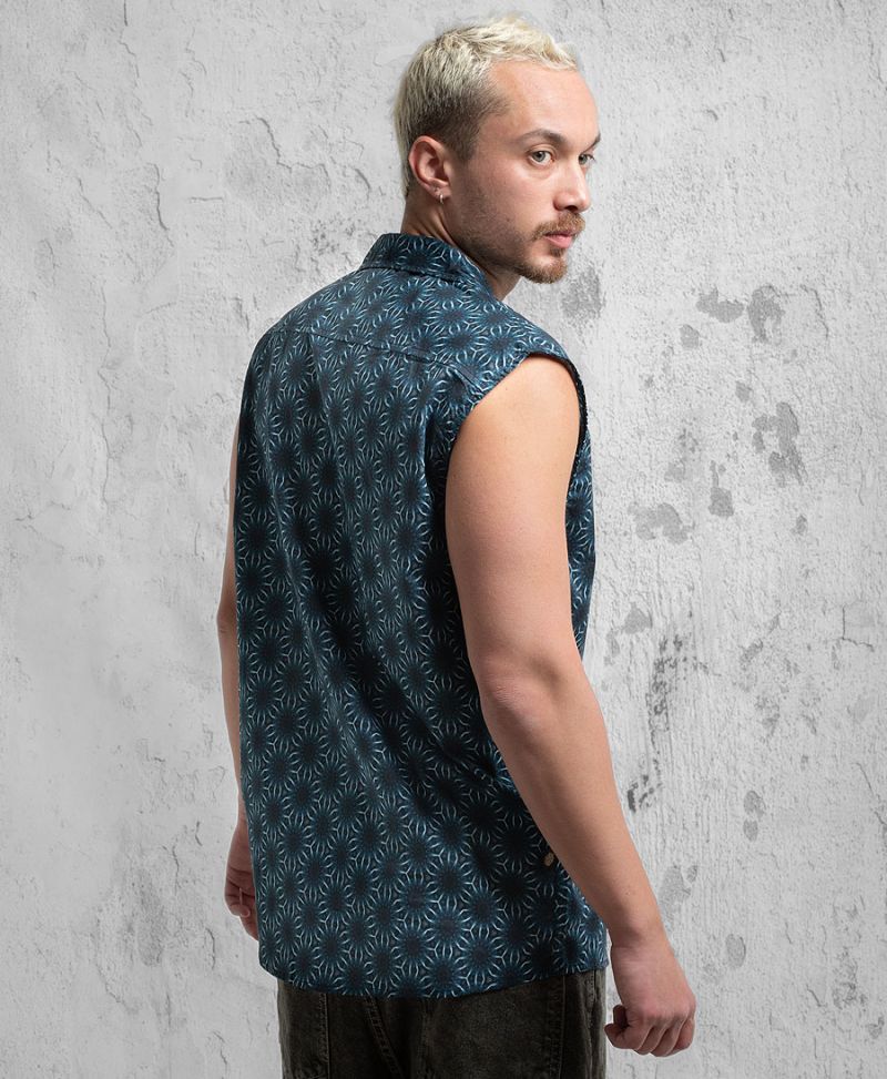 Sunny Sleeveless Button Up 