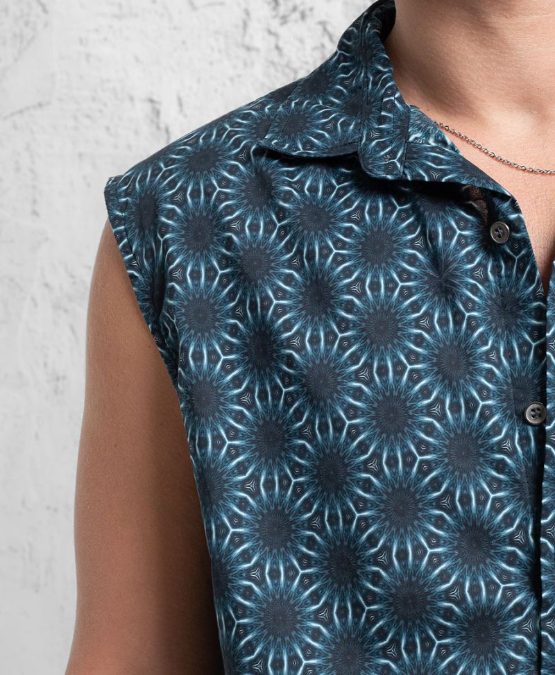 Sunny Sleeveless Button Up 