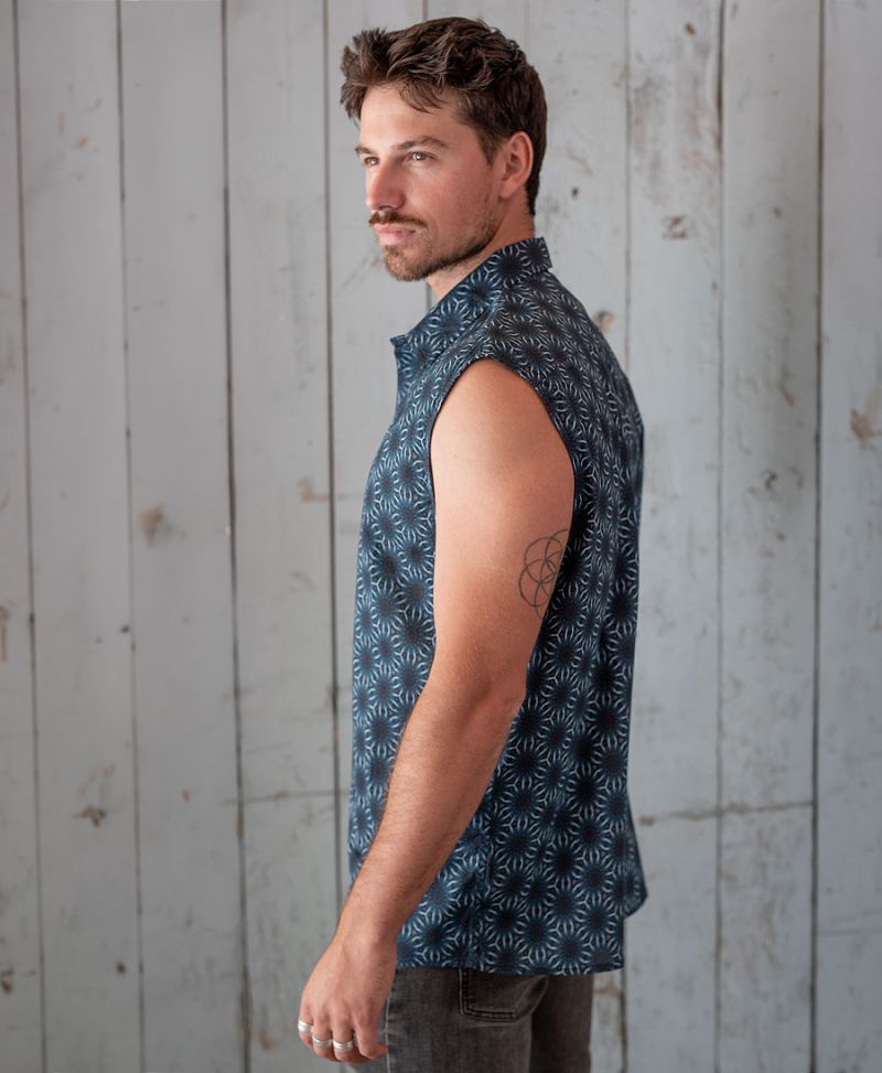 Sunny Sleeveless Button Up 
