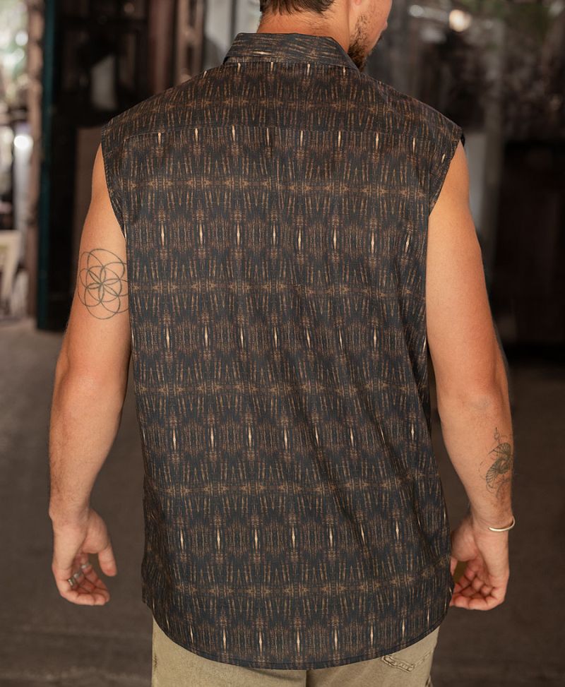 Longis Sleeveless Button Up 