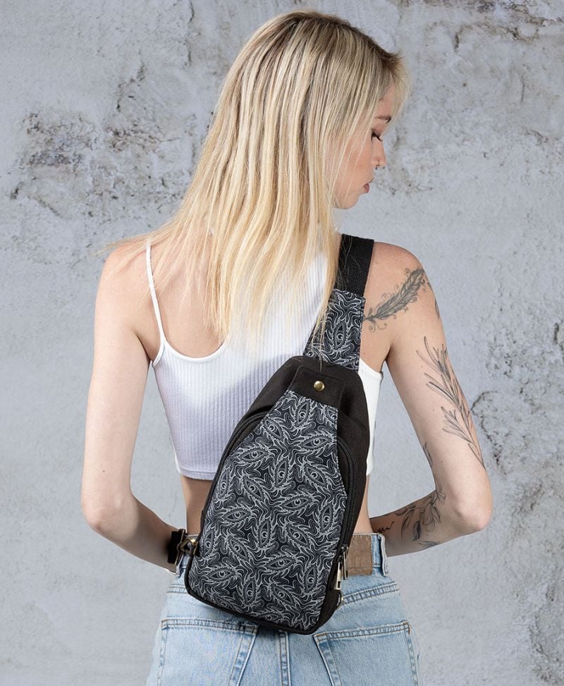 Eyesee Sling Bag - Black