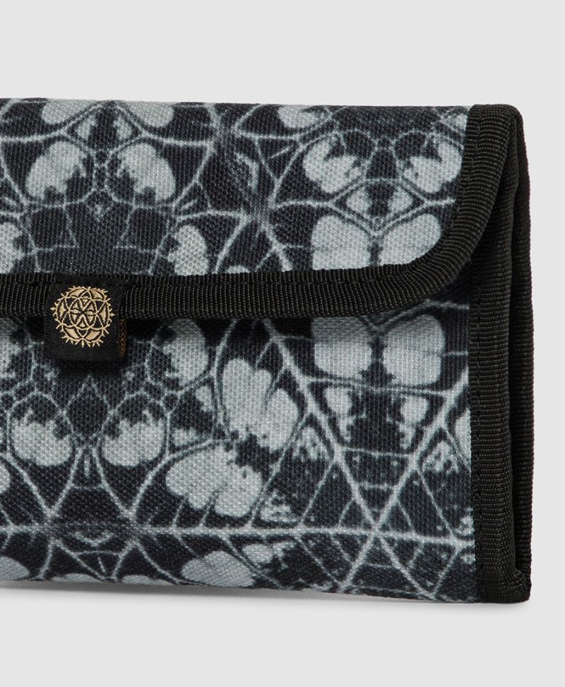 botanical tobacco case