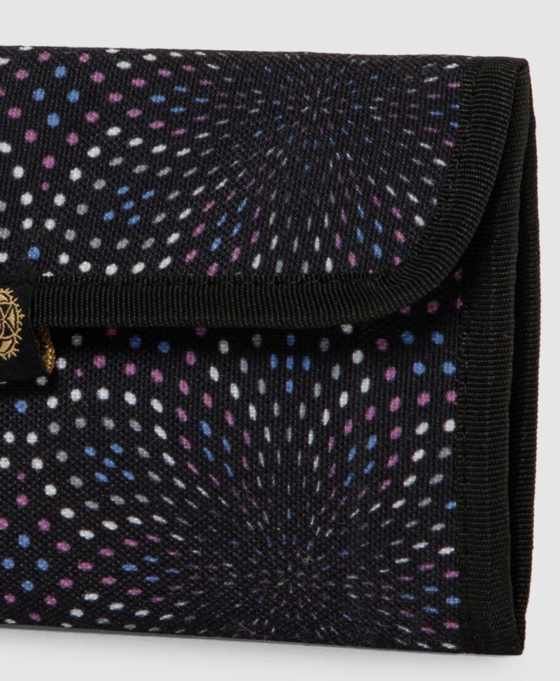 Flowry Tobacco Pouch 