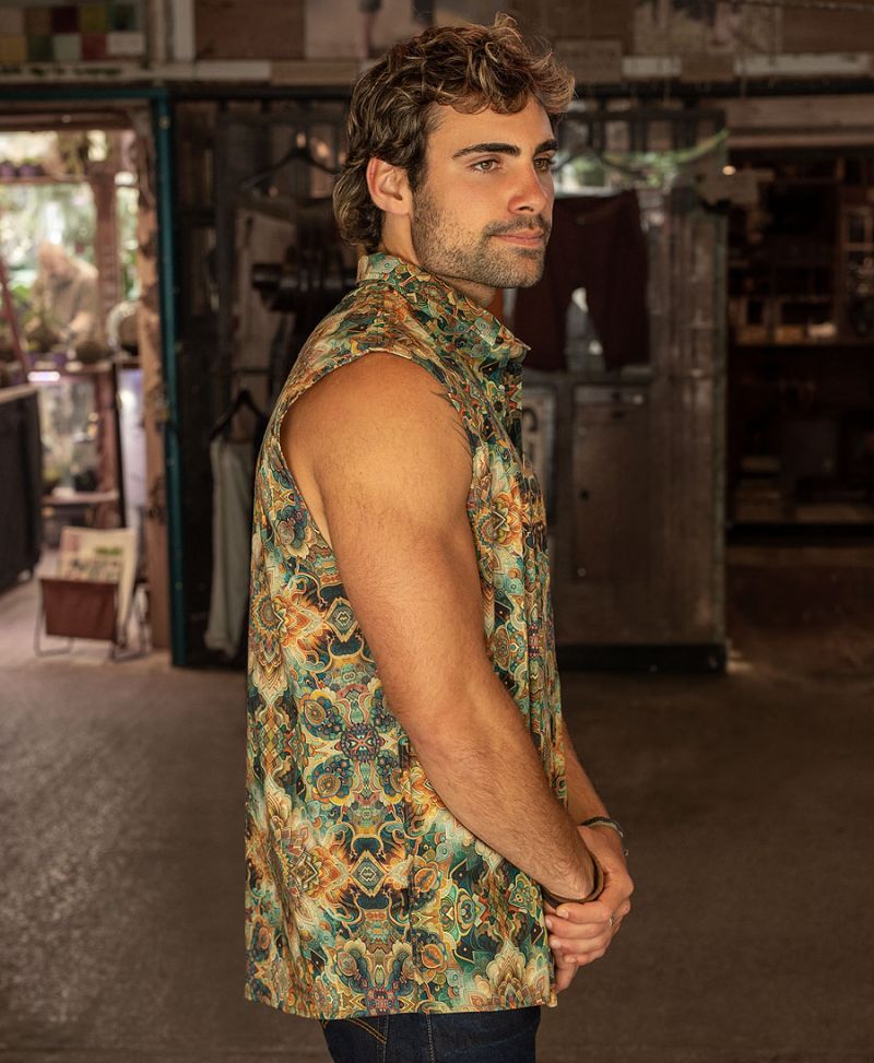 Phars Sleeveless Button Up 