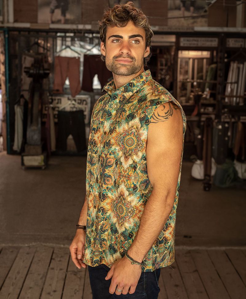 Phars Sleeveless Button Up 