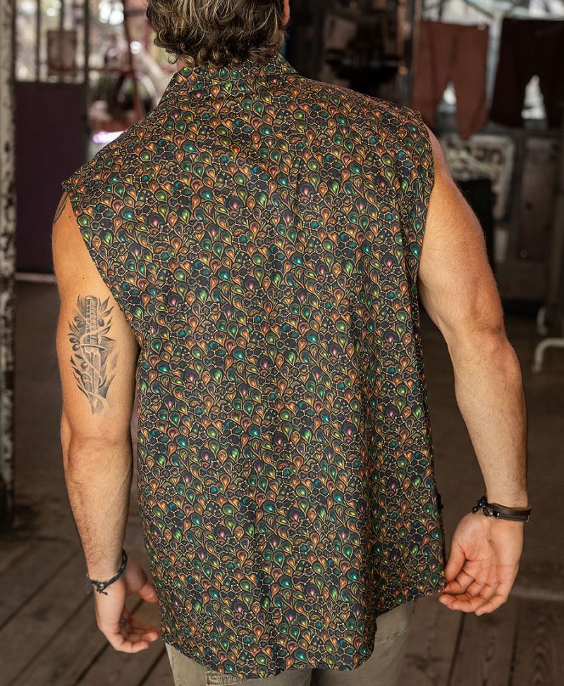 eSLDi Sleeveless Button Up 