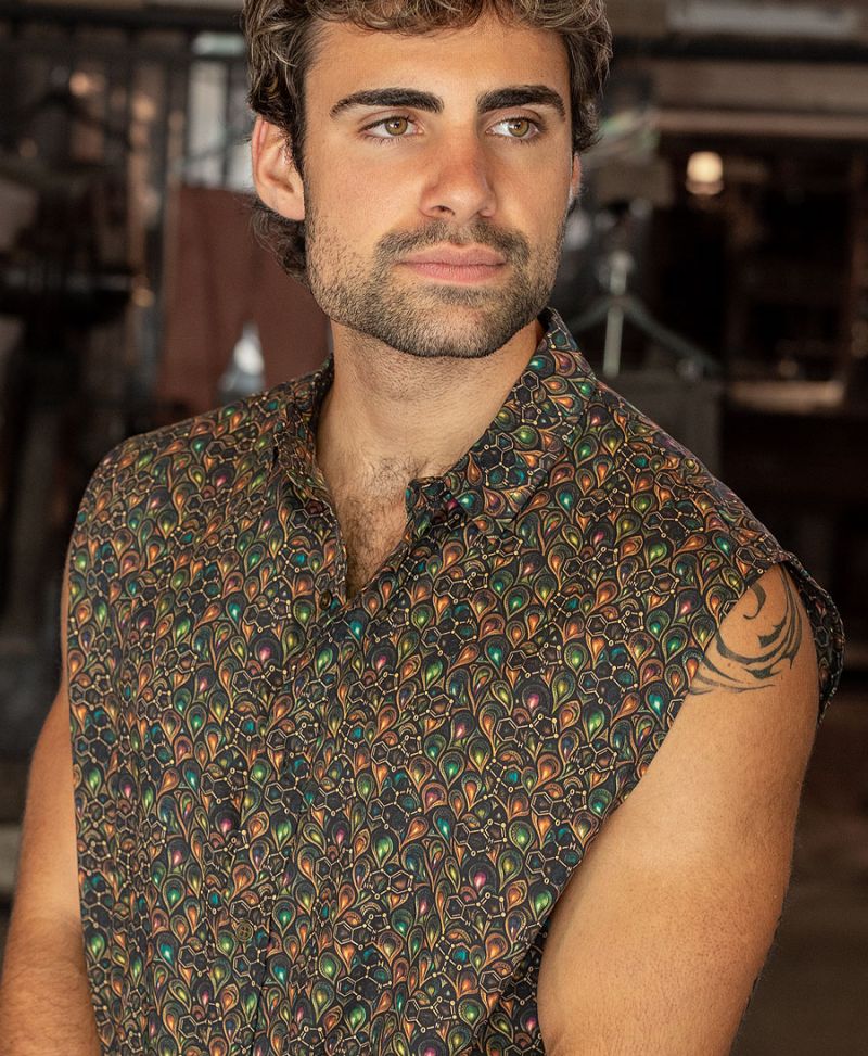 eSLDi Sleeveless Button Up 