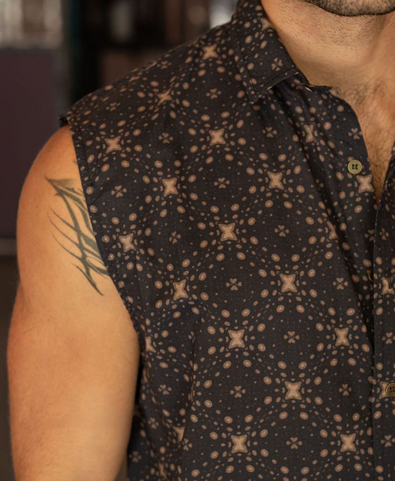 Doti Sleeveless Button Up 