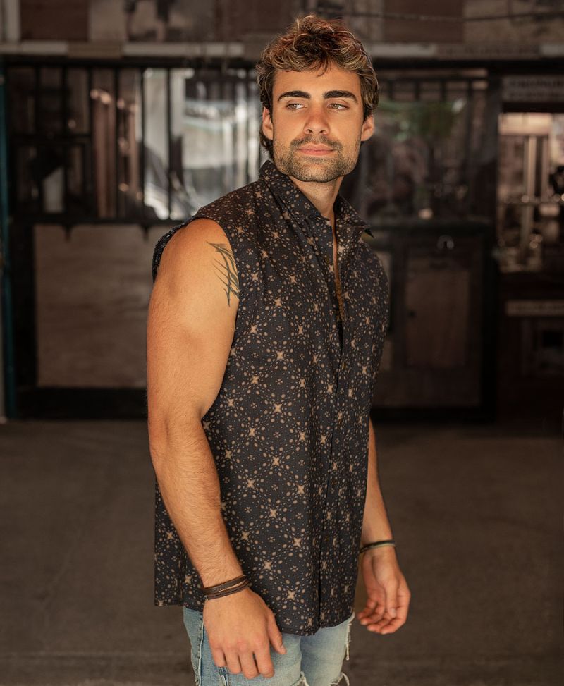 Doti Sleeveless Button Up 
