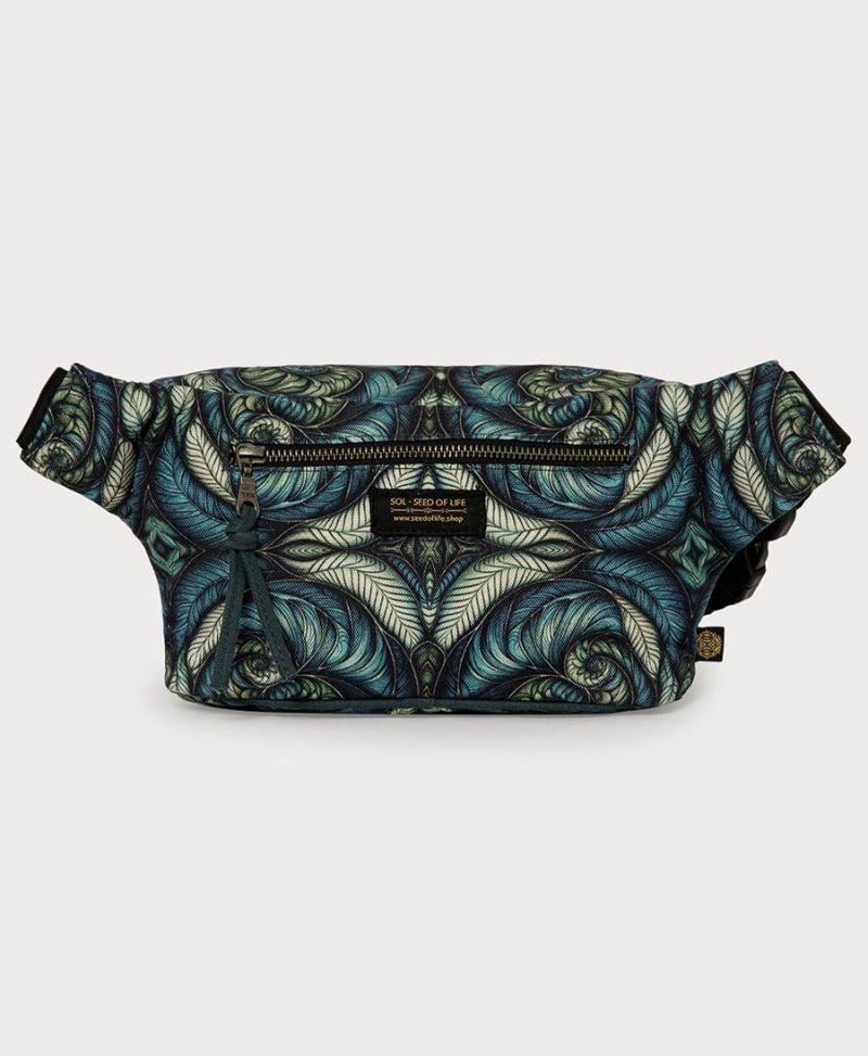 Spiraleaves Pouch