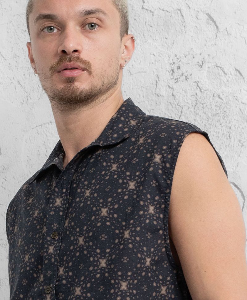 Doti Sleeveless Button Up 