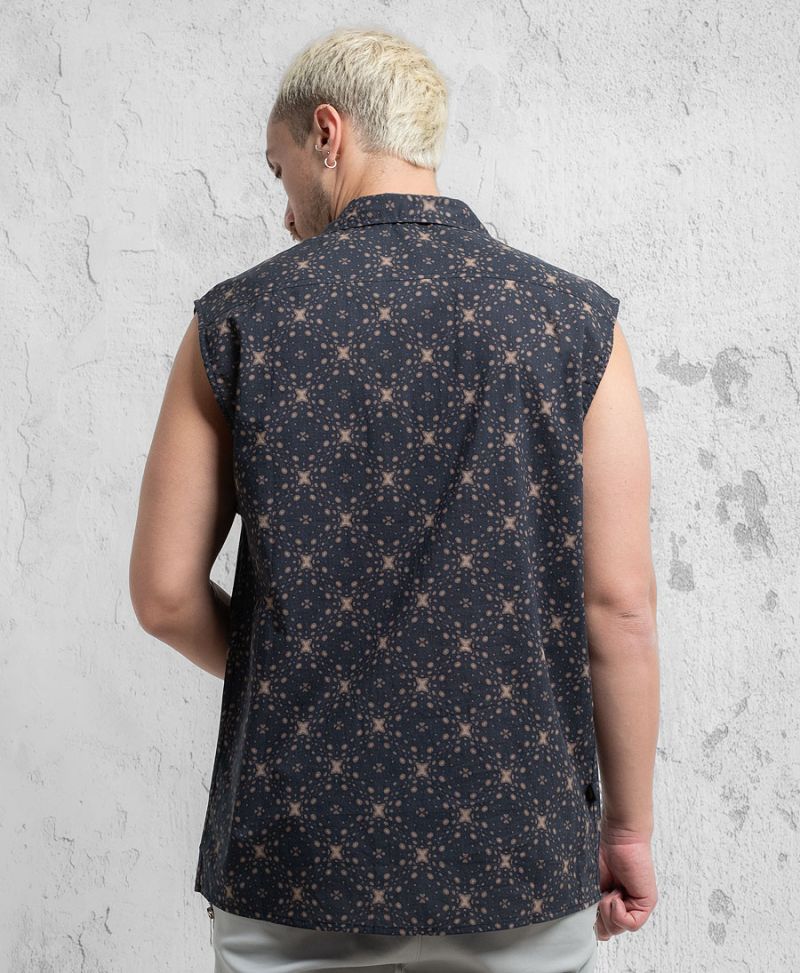 Doti Sleeveless Button Up 