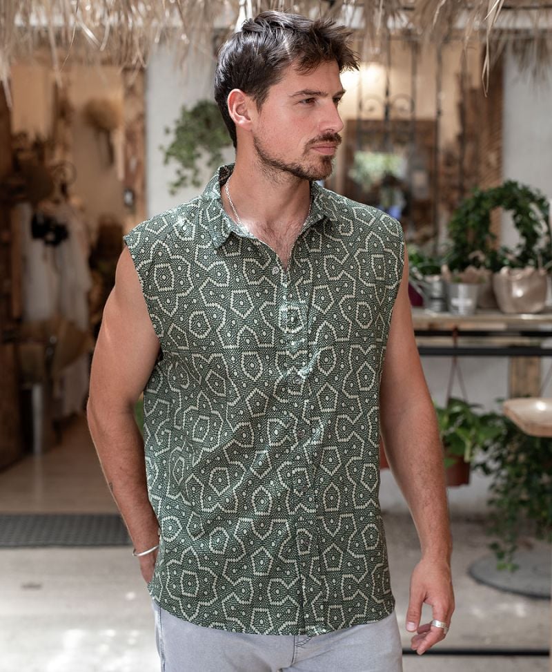 geometric sleeveless button up shirt