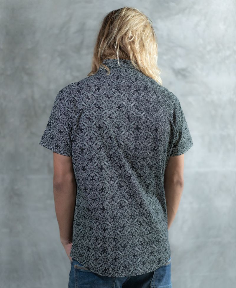 Squarcle  Button Shirt ➟ Black & White