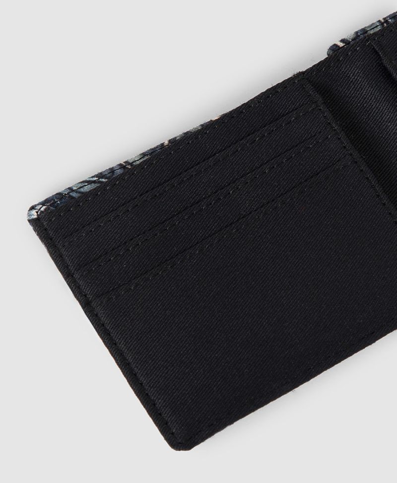 Roots Mens Slim Wallet