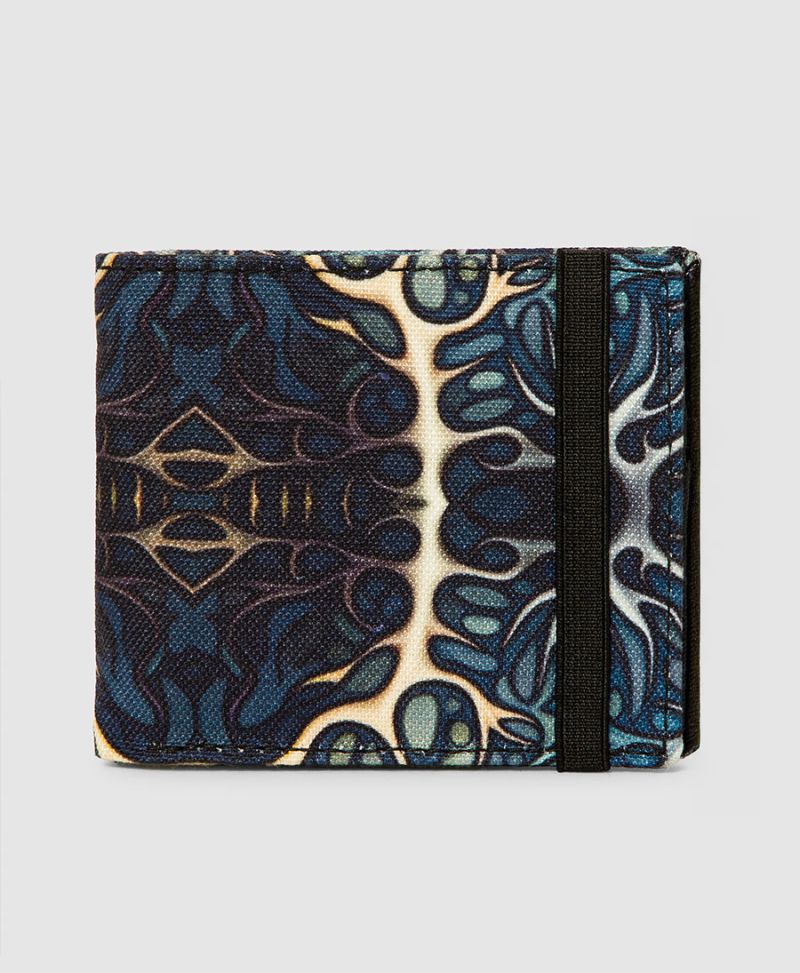 Roots Mens Slim Wallet