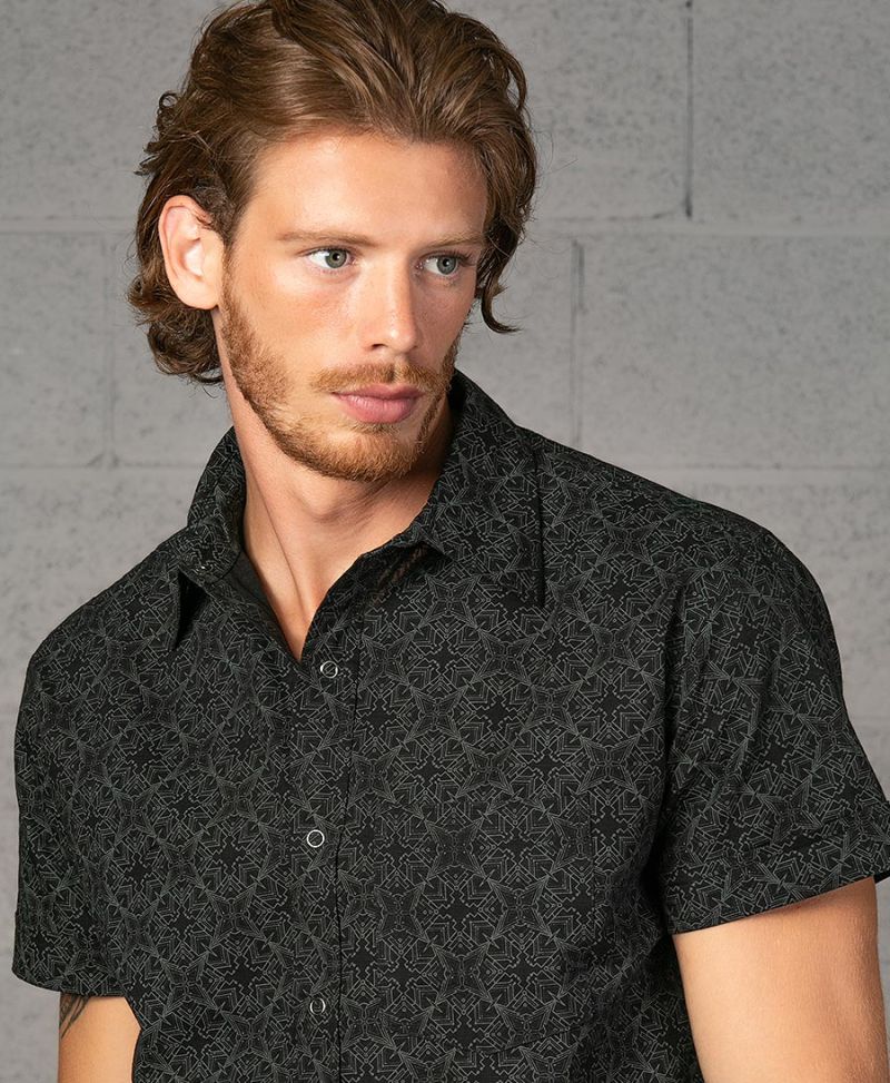 Squarcle Button Shirt ➟ Black
