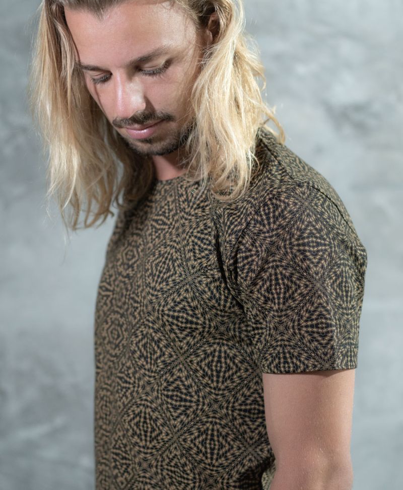 black and gold printed t-shirt for men 