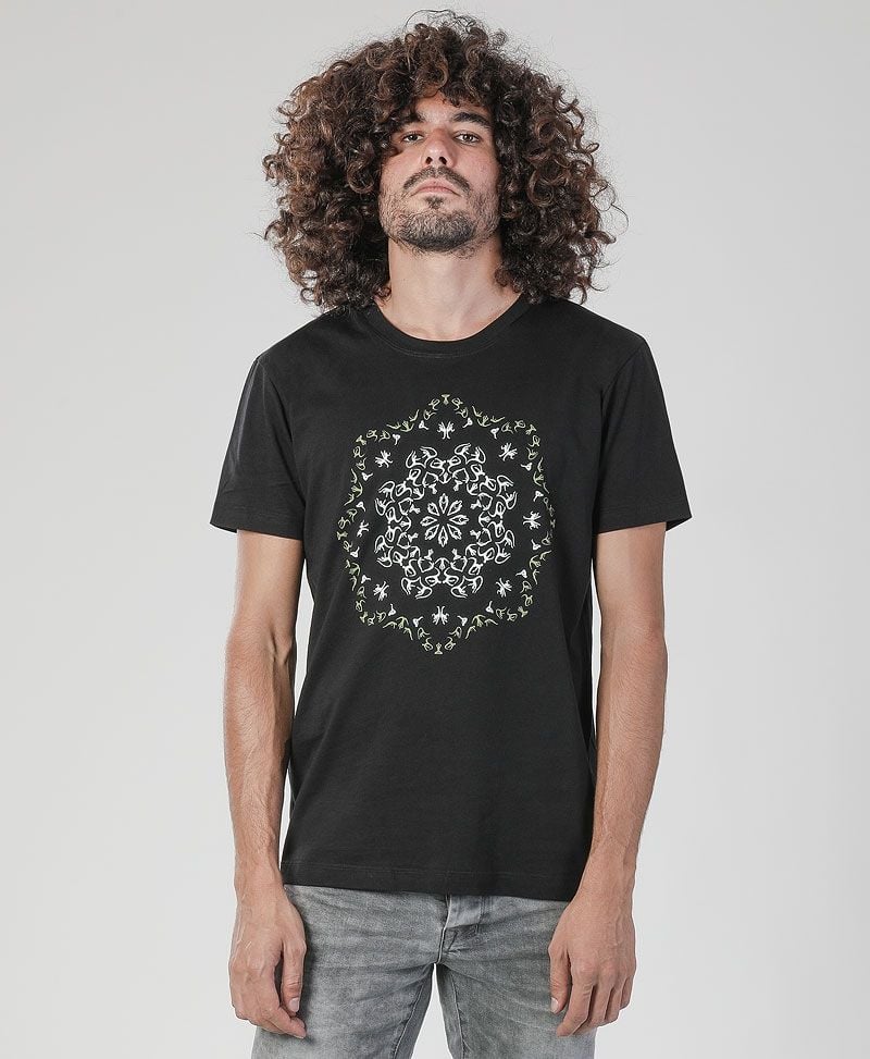 Lotusika T-shirt ➟ Black