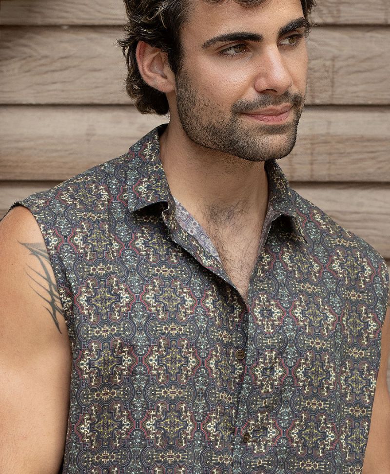 Shipibo Sleeveless Button Up 