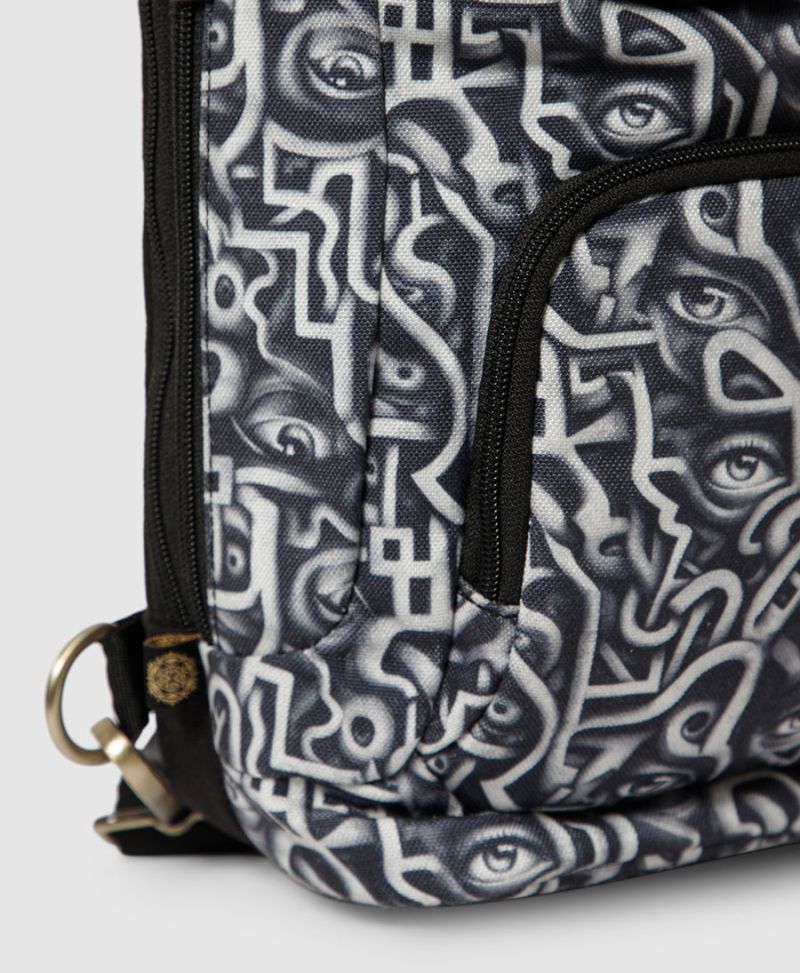 Amazeyes Mid Sling Bag