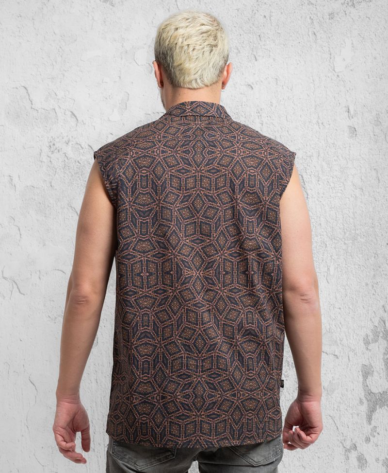 Ming Sleeveless Button Up 