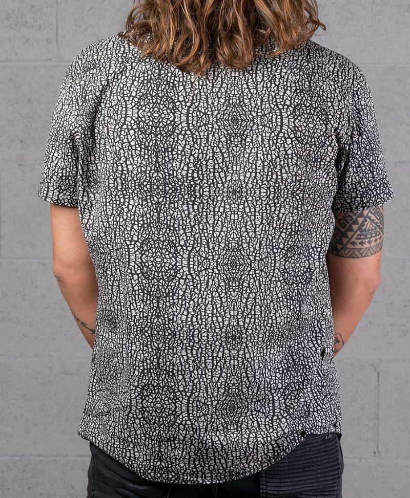 Melon Button Shirt ➟ Grey