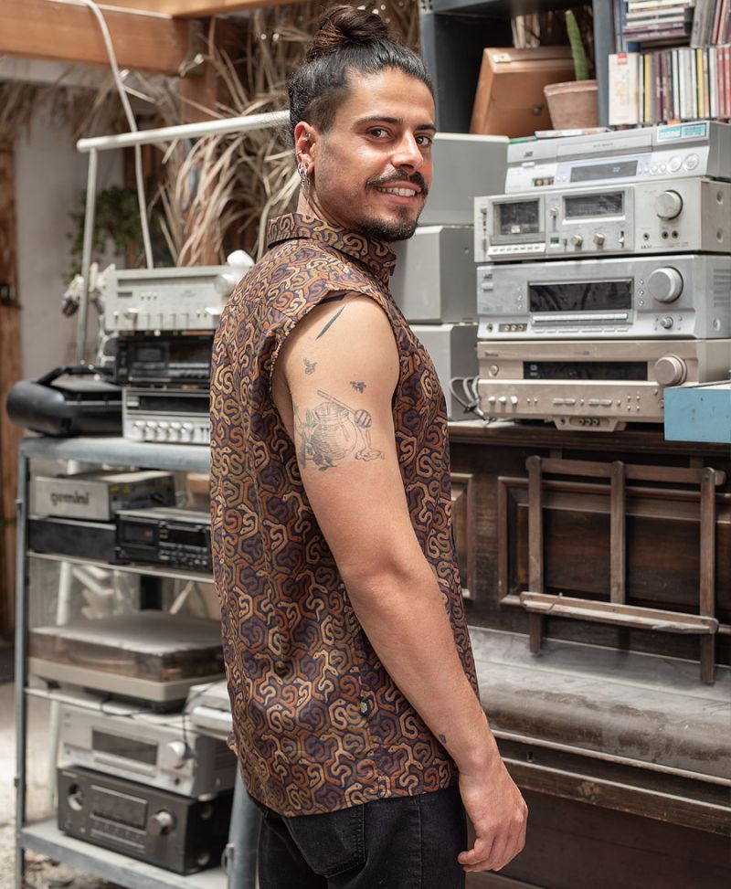 Serpantex Sleeveless Button Up 